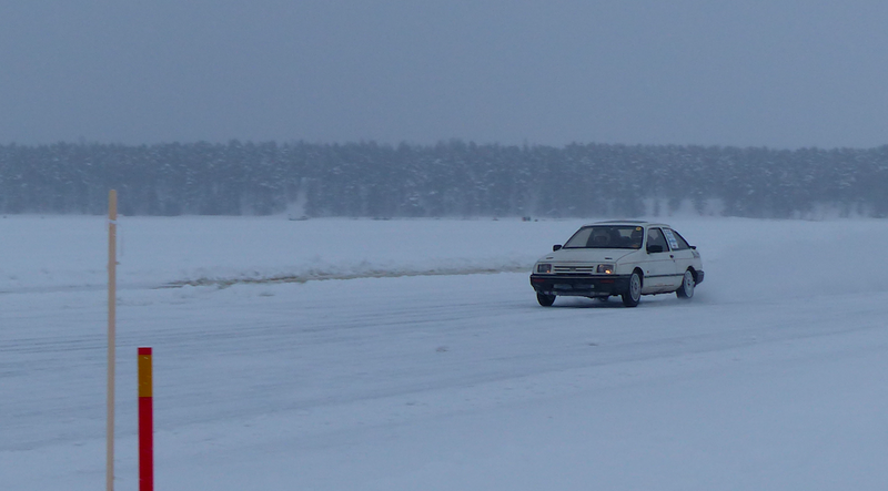 Illustration for article titled Sweden's 'Speed Weekend On Ice' Is Where Sanity Goes To Die And Axles Go To Break